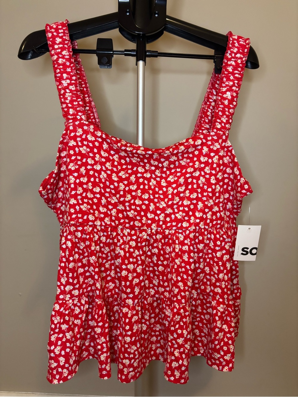 SO Women’s 2X Red Floral Cold Shoulder Tiered Peplum Top NWT